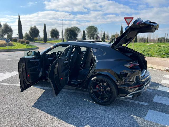 LAMBORGHINI Urus 4.0 V8 650CV