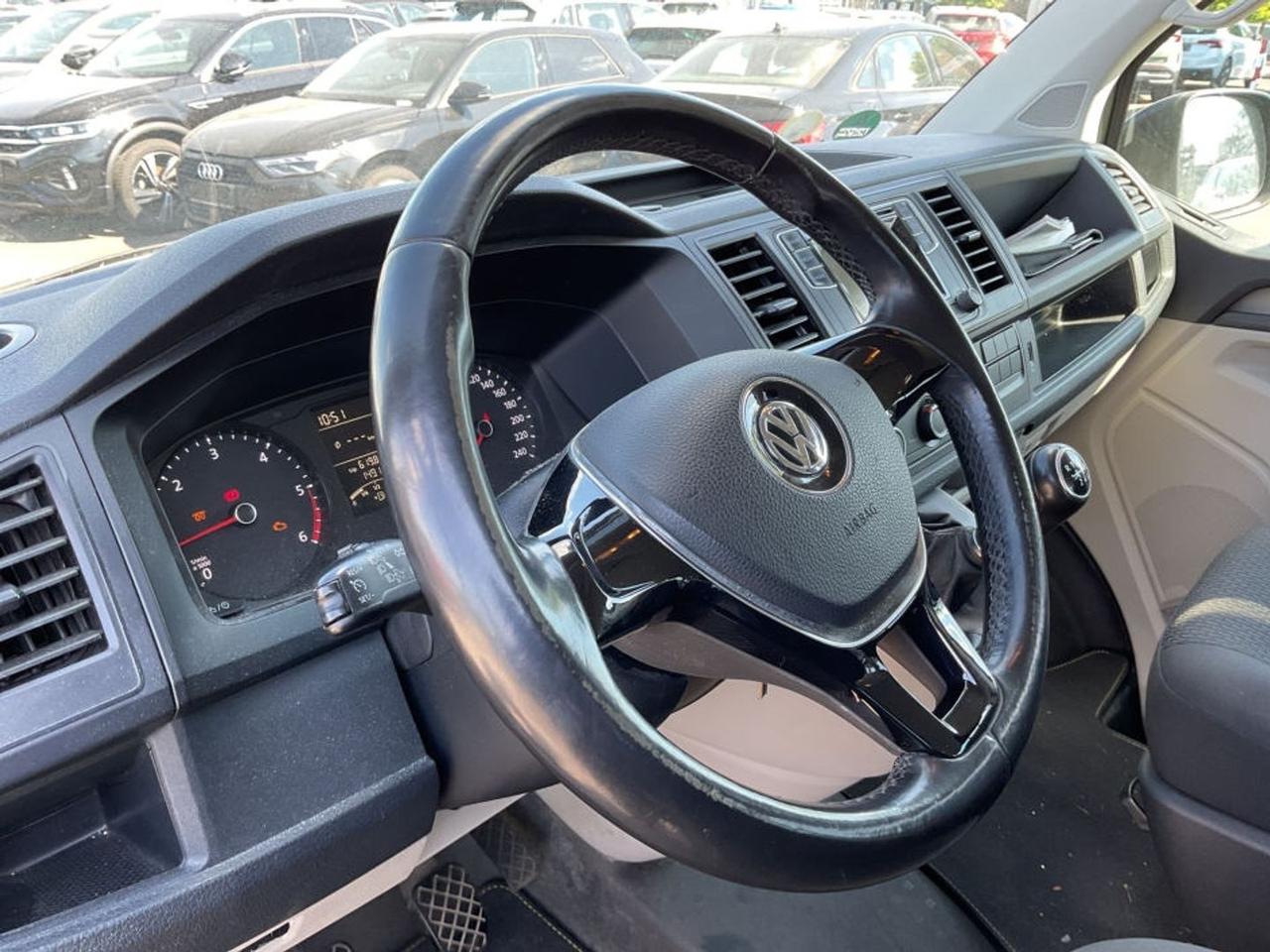 Volkswagen Transporter Caravelle 2.0 TDI