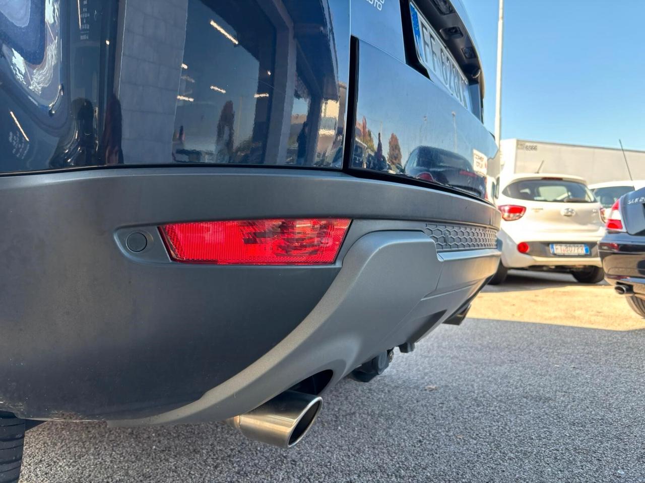 Range Rover Evoque 2.0 Diesel 4x4 Cambio Automatico con gancio traino