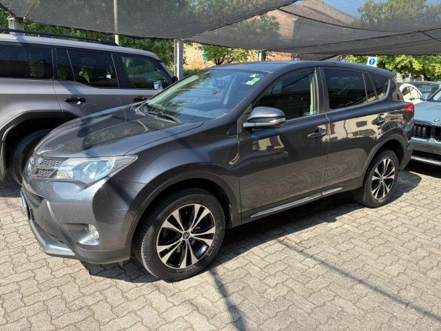 TOYOTA RAV 4 RAV4 2.0 D-4D 2WD Style White Ed. OK NEOPATENATO