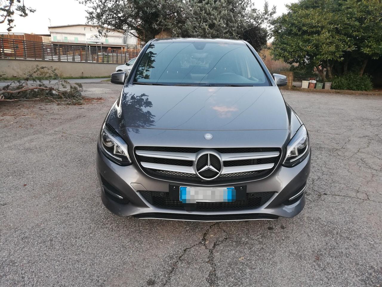 Mercedes-benz B 180 B 180 d Automatic Premium