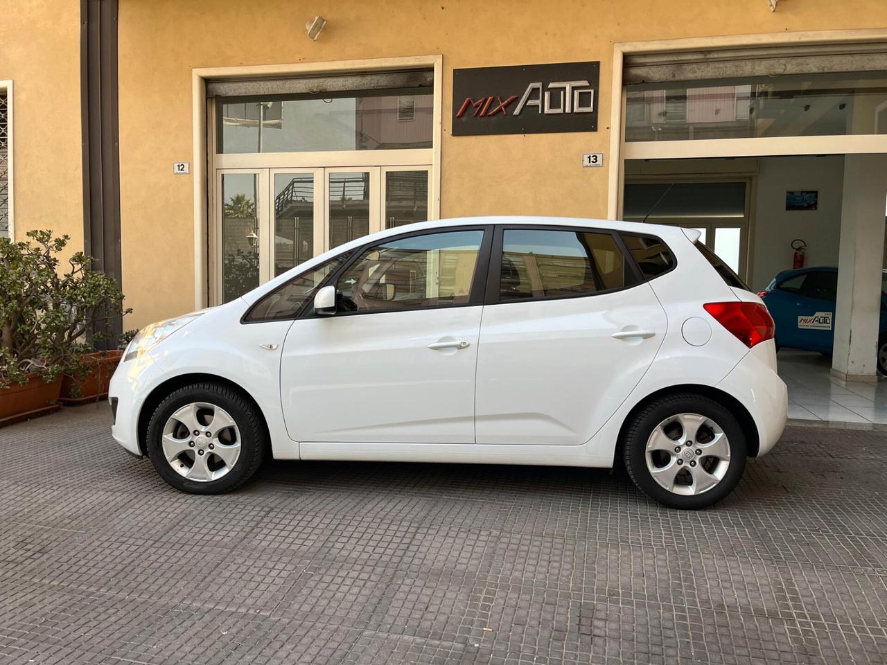 Kia Venga 1.4 CRDi 90CV Cool *TETTO PANORAMICO*