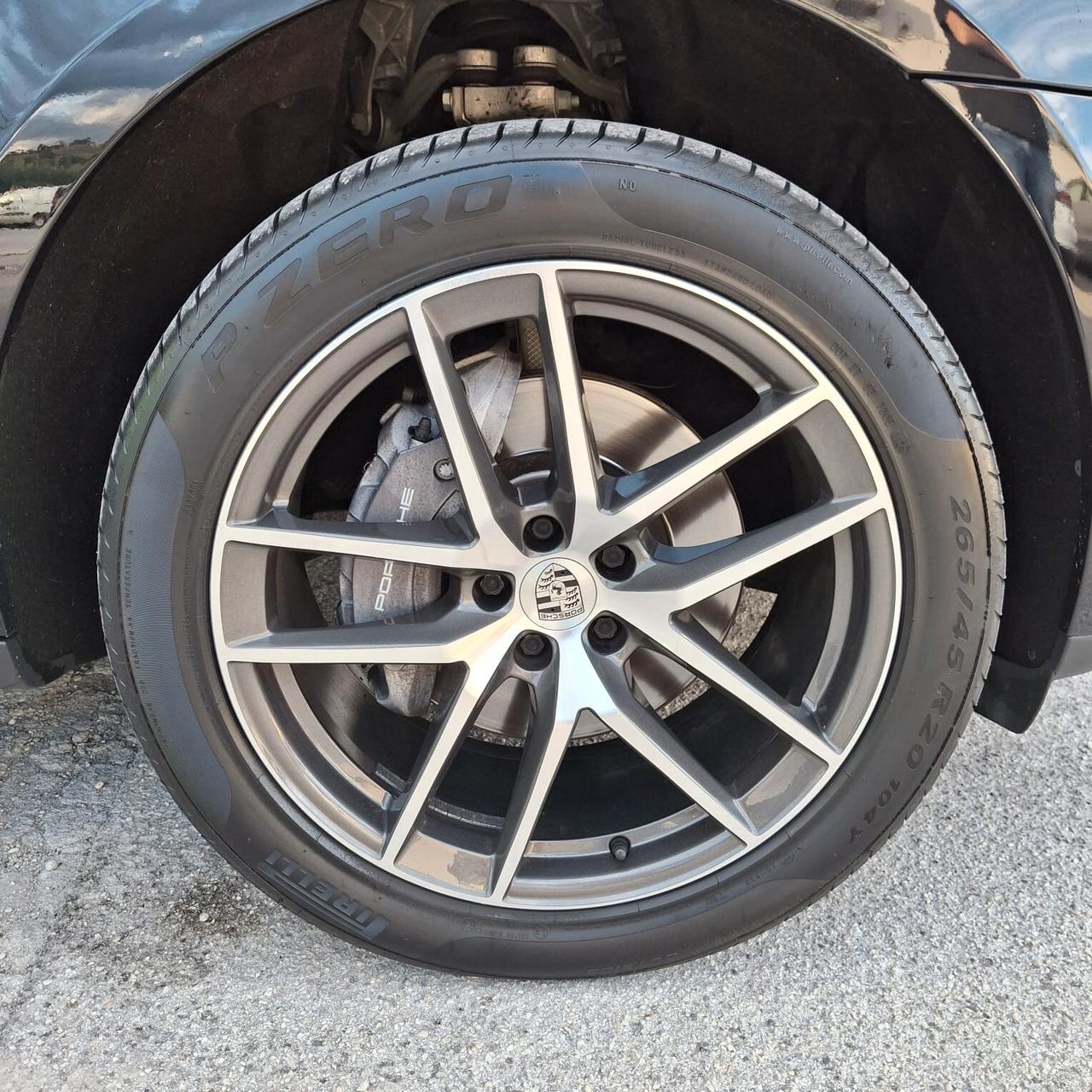PORSCHE MACAN 2.0 265cv