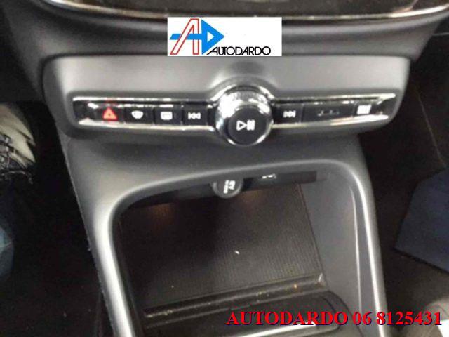 VOLVO XC40 T5 Recharge Plug-in Hybrid Inscription Expression