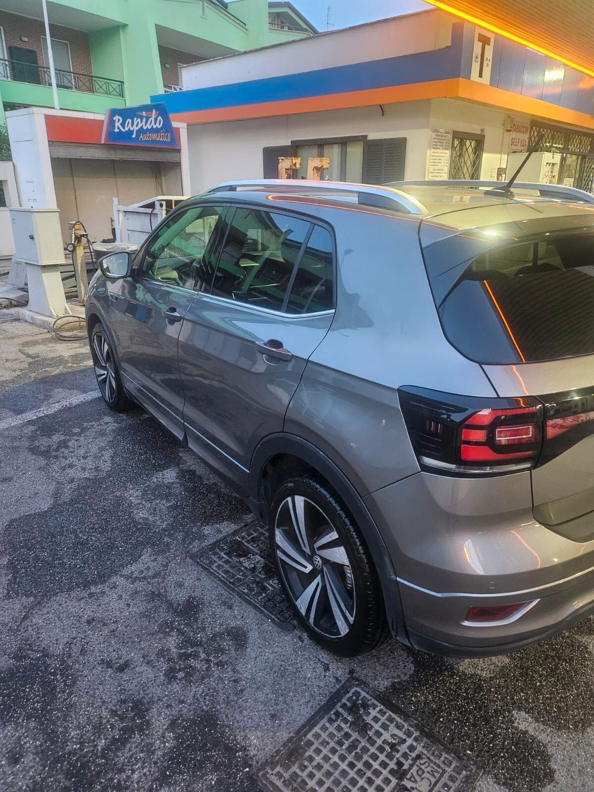 Volkswagen T-Cross 1.0 Benzina 115cv R-Line Navigatore