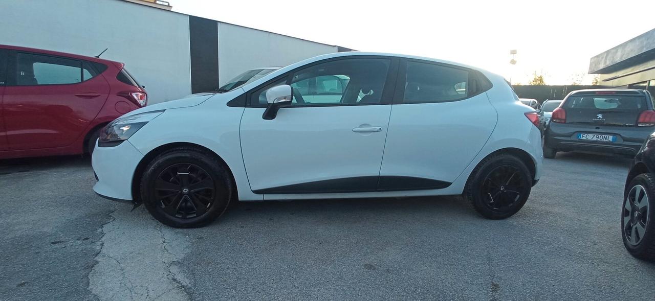 Renault Clio 1.5 dCi 8V 75CV 5 porte 1 proprietario
