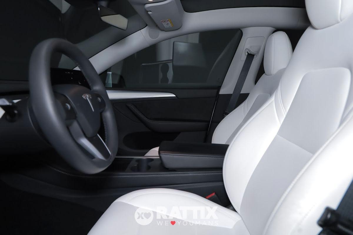 Tesla Model Y Single Motor rwd + tetto panoramico