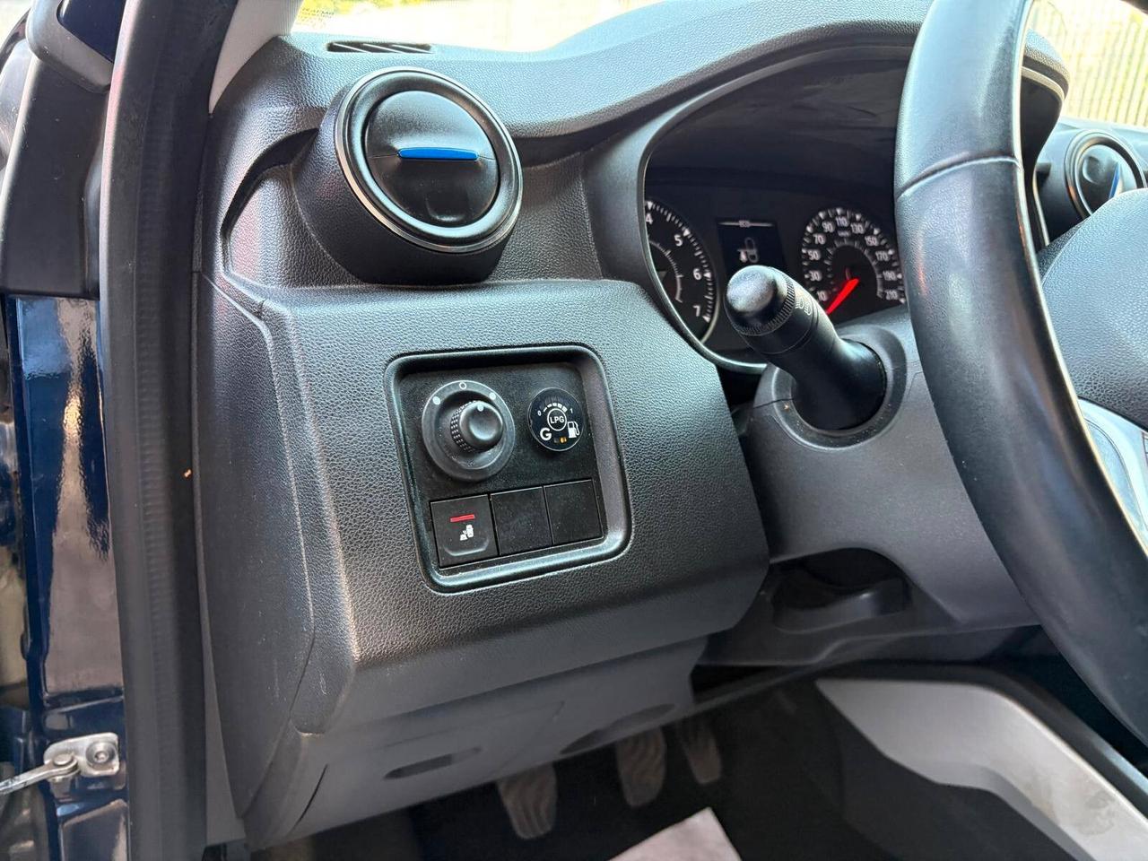 Dacia Duster 1.0 TCe 100 CV ECO-G 4x2 15th Anniversary