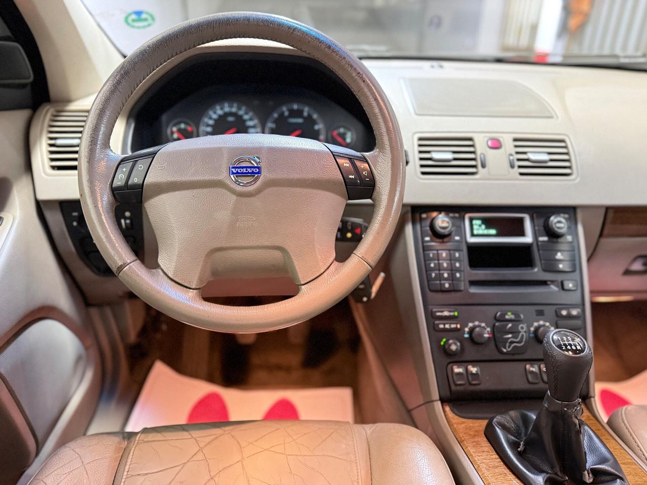 Volvo XC 90 XC90 2.4 D5 185 CV aut. AWD Executive