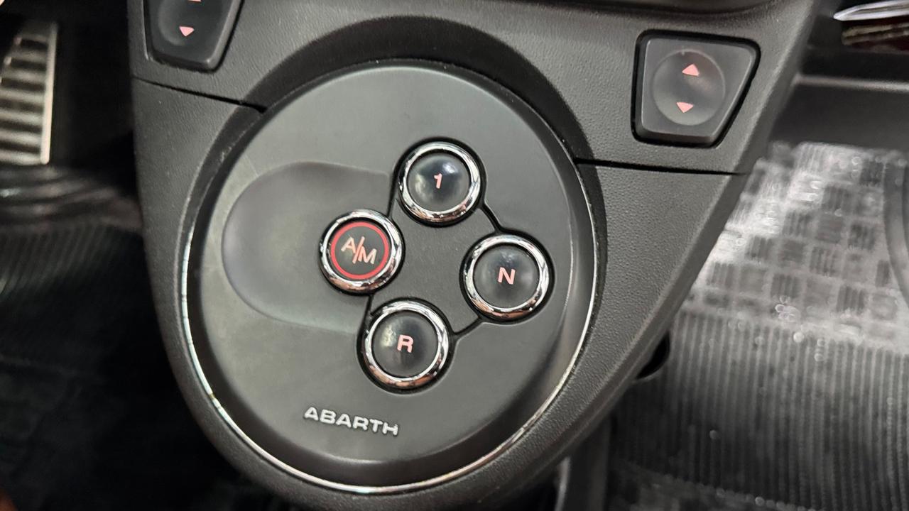 Abarth 500 C Cabrio 1.4 Turbo T-Jet MTA