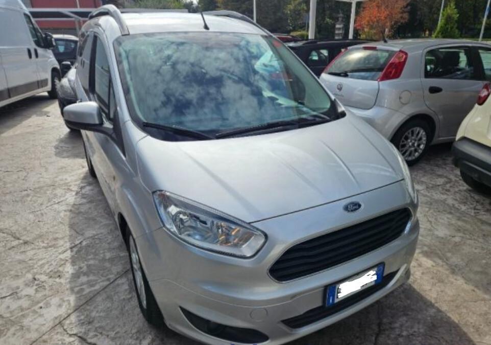 Ford Tourneo Courier 1.5 TDCI 75 CV Titanium
