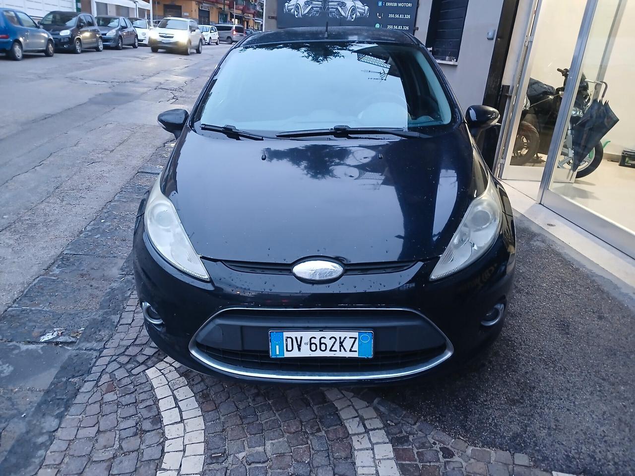 Ford Fiesta 1.2 5 porte Titanium