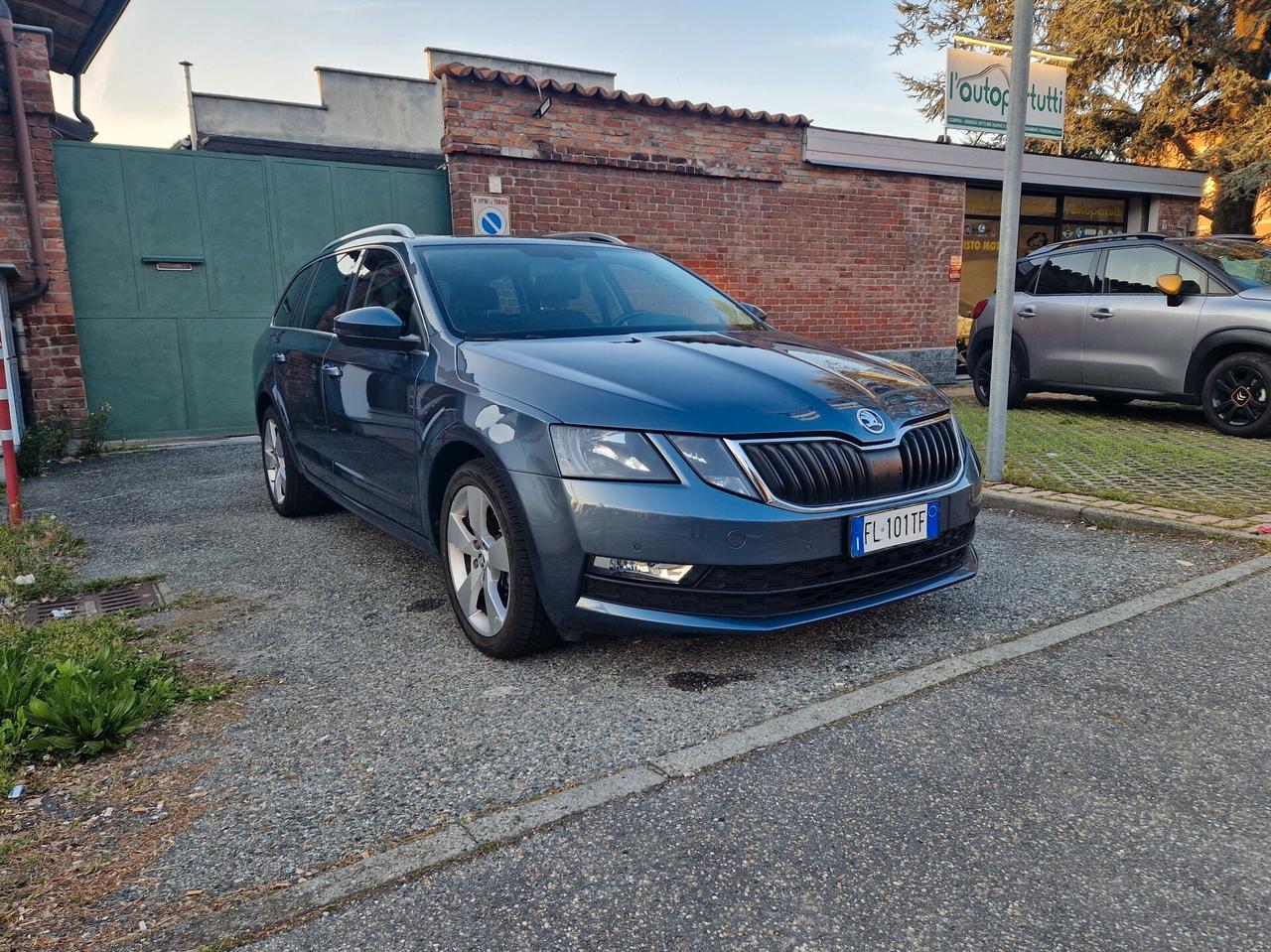 Skoda Octavia SW 1.4 110CV Metano, Carplay, Tetto panoram., Navi