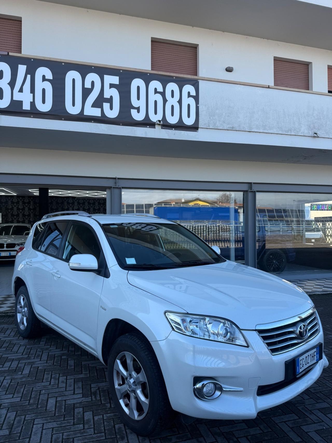 Toyota RAV 4 RAV4 2.2 D-4D 150 CV DPF Exclusive