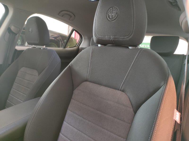 ALFA ROMEO Stelvio - Stelvio 2.2 Turbodiesel 190 CV AT8 Q4 Business
