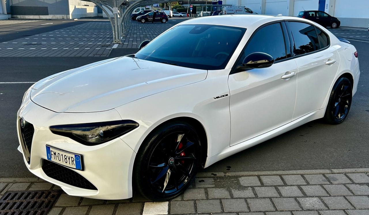 Alfa Romeo Giulia 2.2 D q2 VELOCE 180 CV AT8