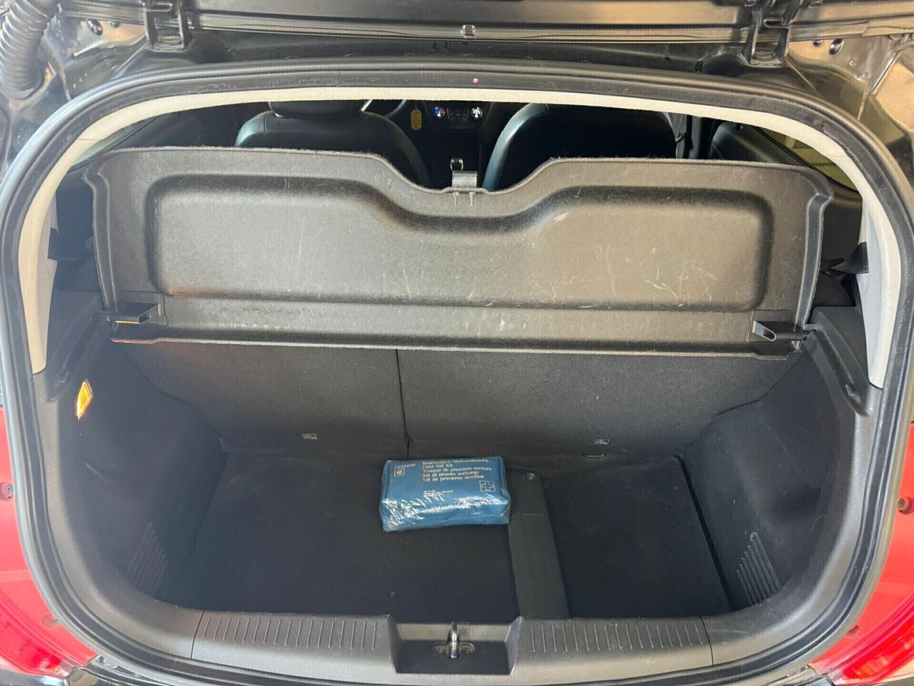 Opel Karl 1000 cambio automatico NAVI
