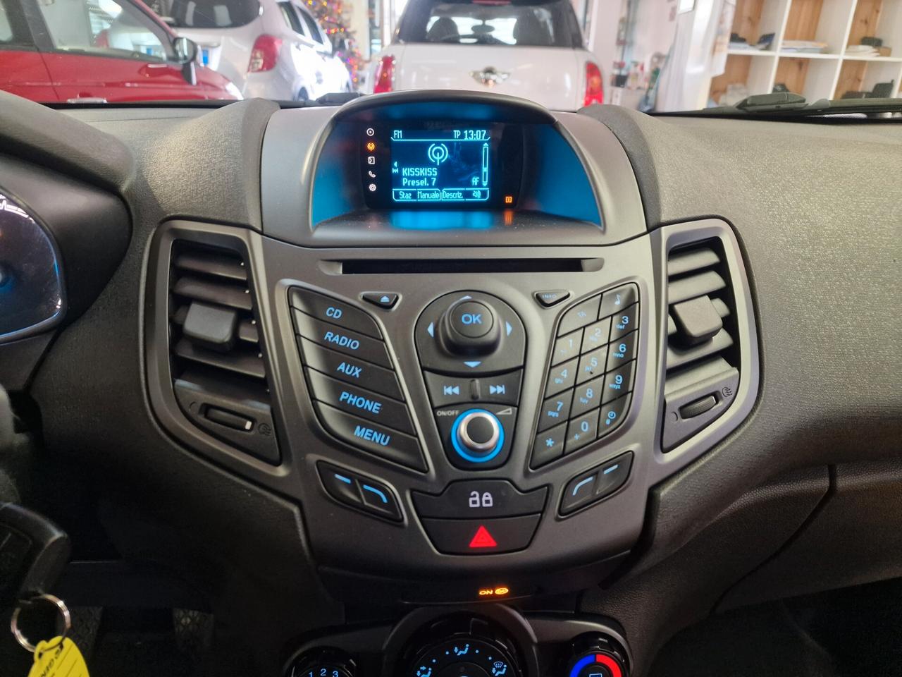 Ford Fiesta 1.4 3p. Bz.- GPL Titanium, 165 mila chilometri ok neopatentato.