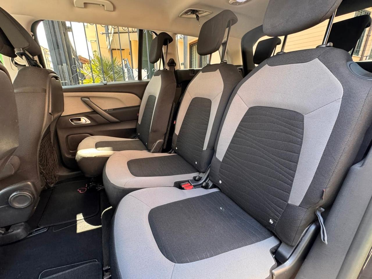 Citroen Grand C4 Picasso 1.6 e-HDi 115 Exclusive