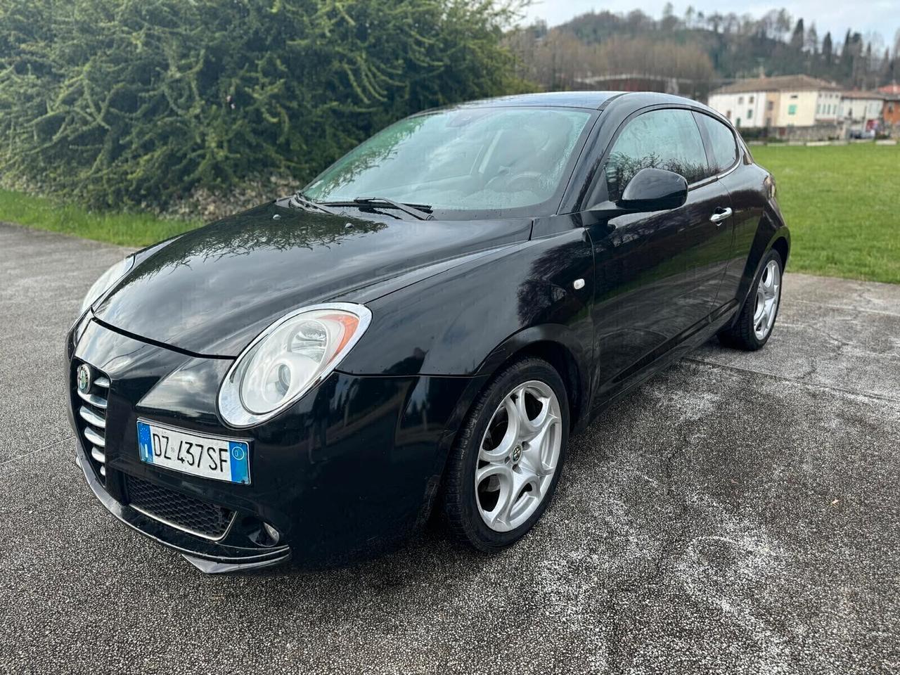 Alfa Romeo MiTo 1.6 JTDm 16V Distinctive Sport Pack