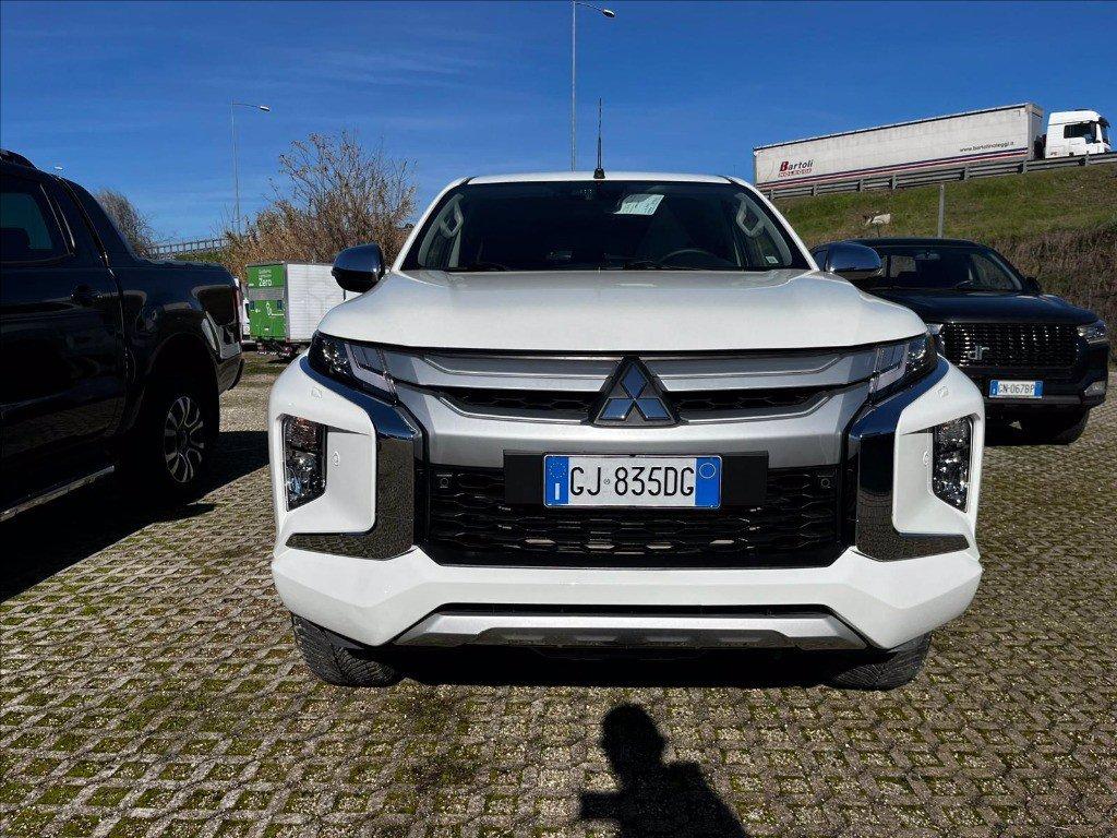 MITSUBISHI L200 d.cab 2.3d Diamond 4wd 150cv auto del 2022