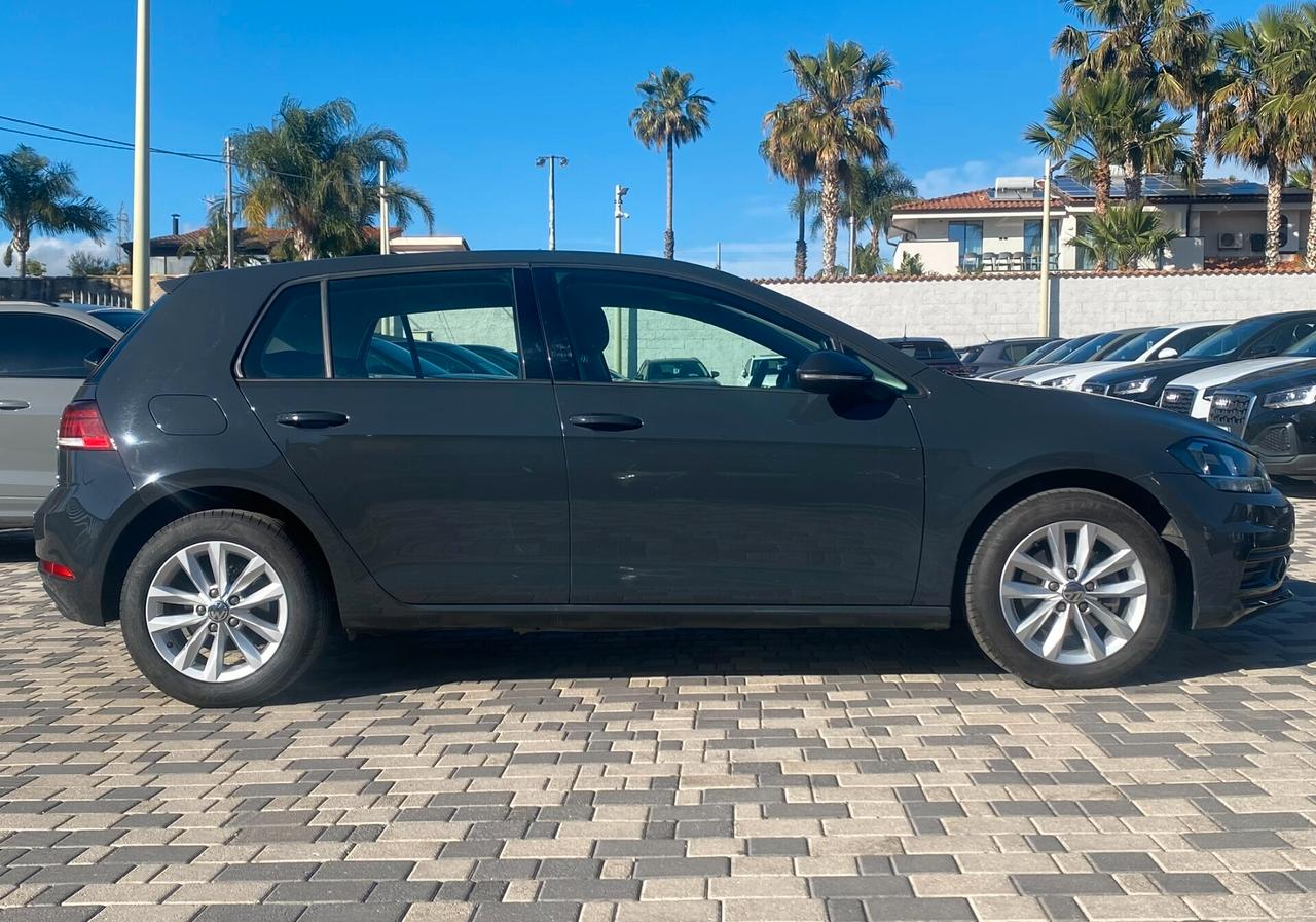 Volkswagen Golf Trendline 1.6 TDI 116CV