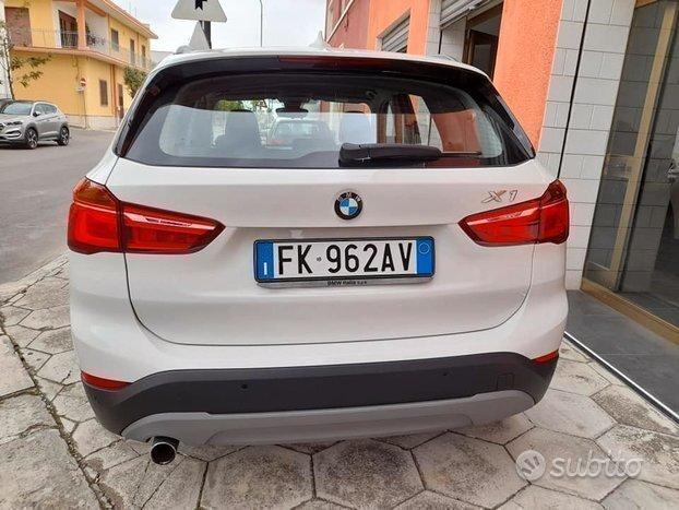 BMW X1 SDRIVE 18D NAVI/LED