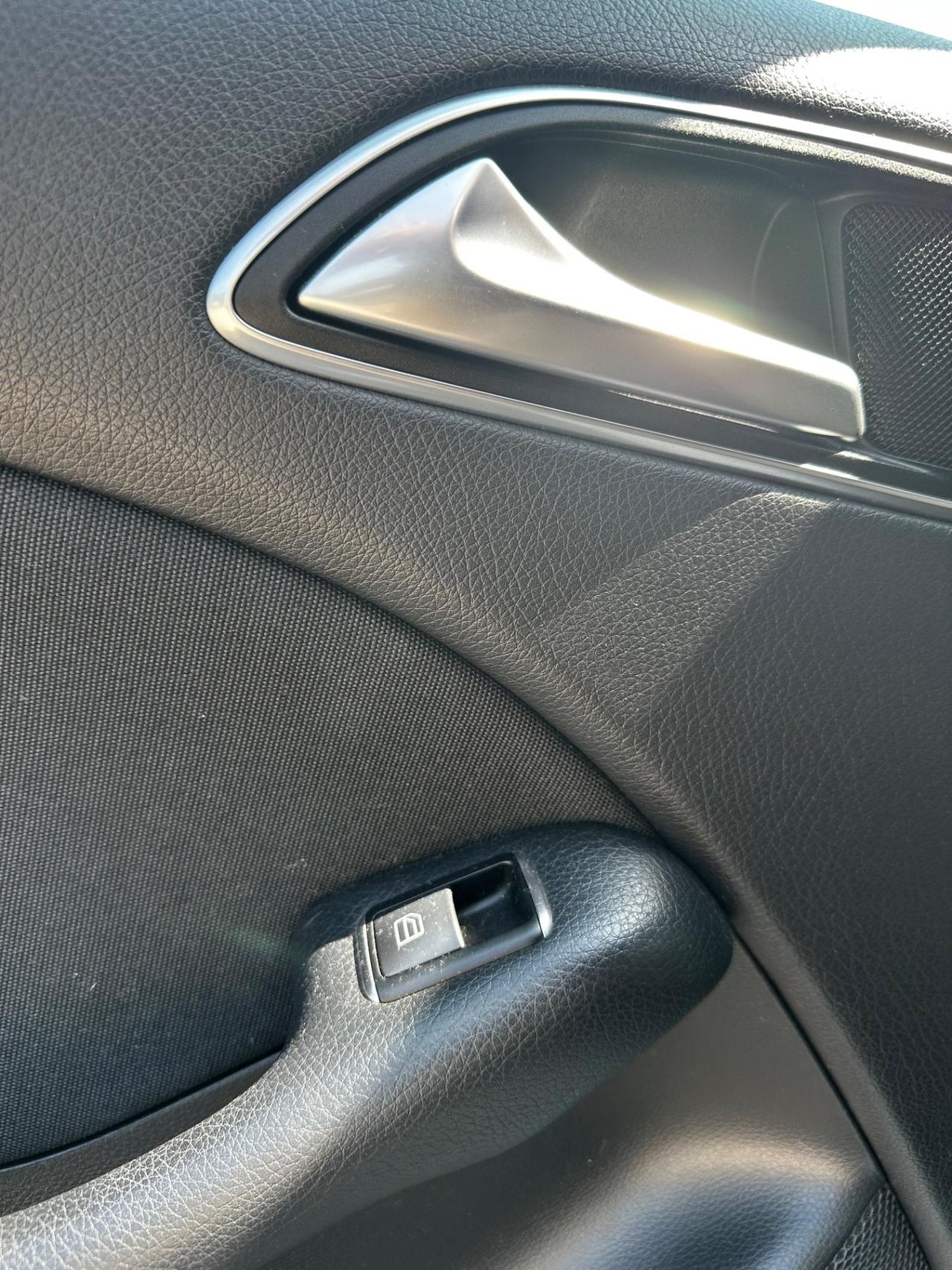 Mercedes-benz B 180 CDI BlueEFFICIENCY Premium