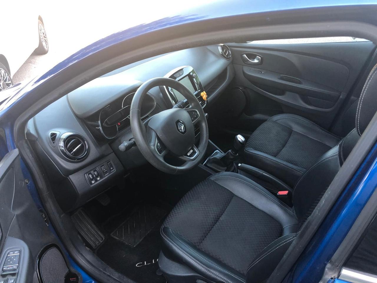 Renault Clio dCi 8V 75 CV 5 porte Moschino Intens