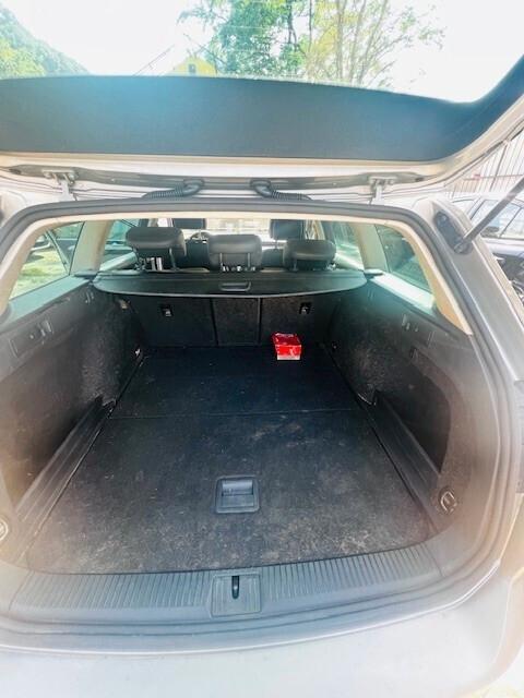 Volkswagen Passat 2.0 TDI DSG Highline BlueMotion Technology