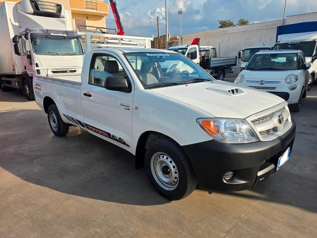 Toyota Hilux 2.5 D-4D 2WD 2p. Pick-up