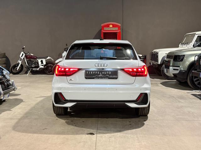 AUDI A1 SPB 30 TFSI S tronic S-LINE Identity Black