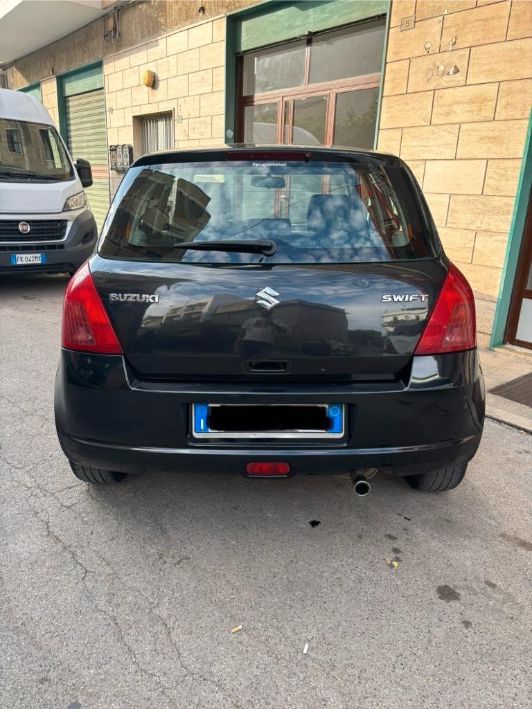 Suzuki Swift 1.3 DDiS 75CV 5p.