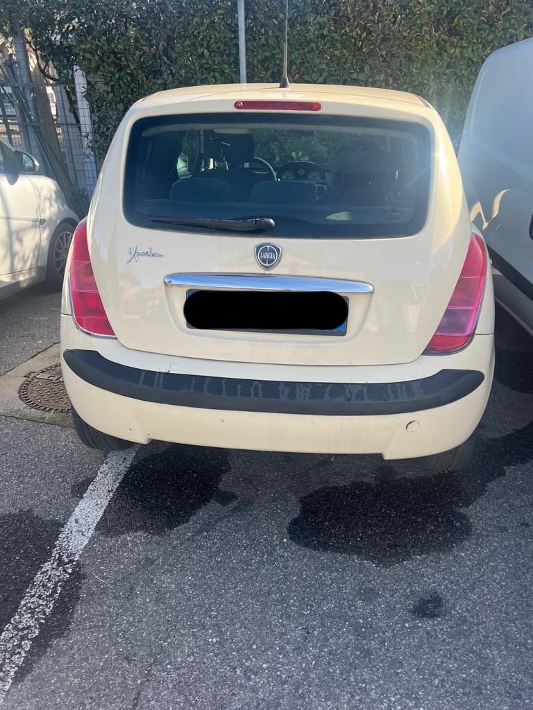 Lancia Ypsilon 1.4 Platino