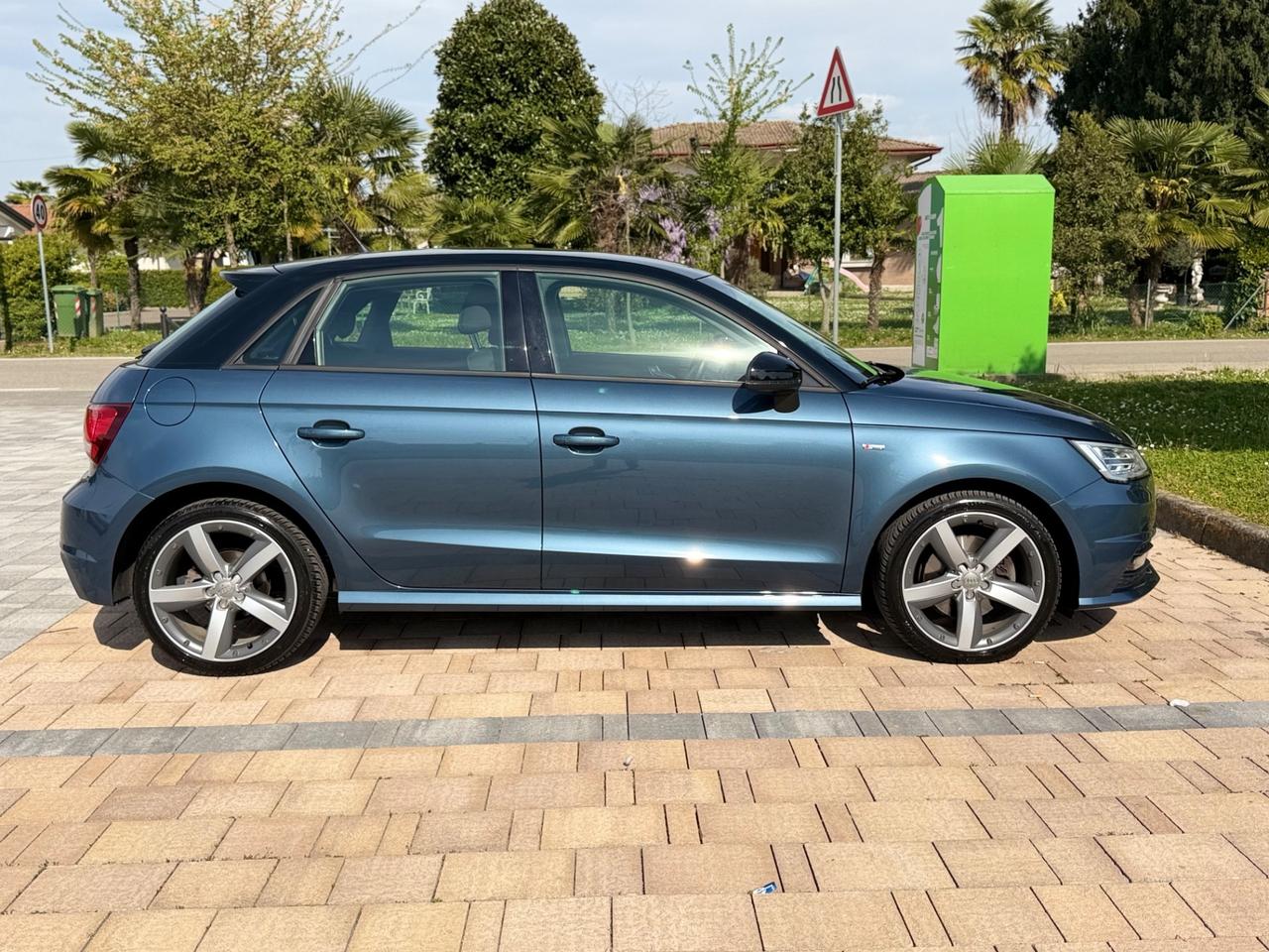 Audi A1 1.6 TDI 116 CV s line