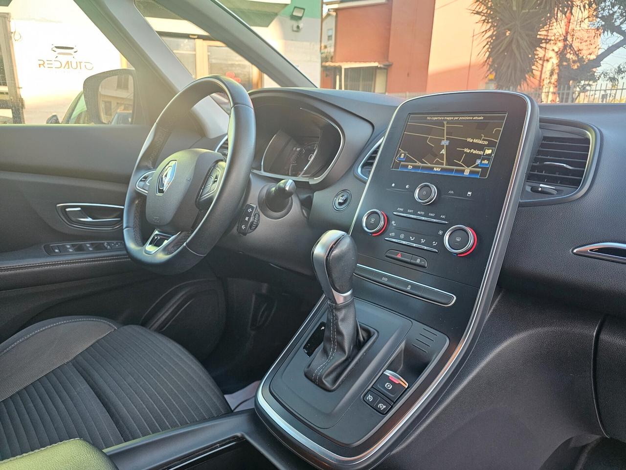 Renault Scenic Scénic Blue dCi 1.7 150 CV Initiale Paris