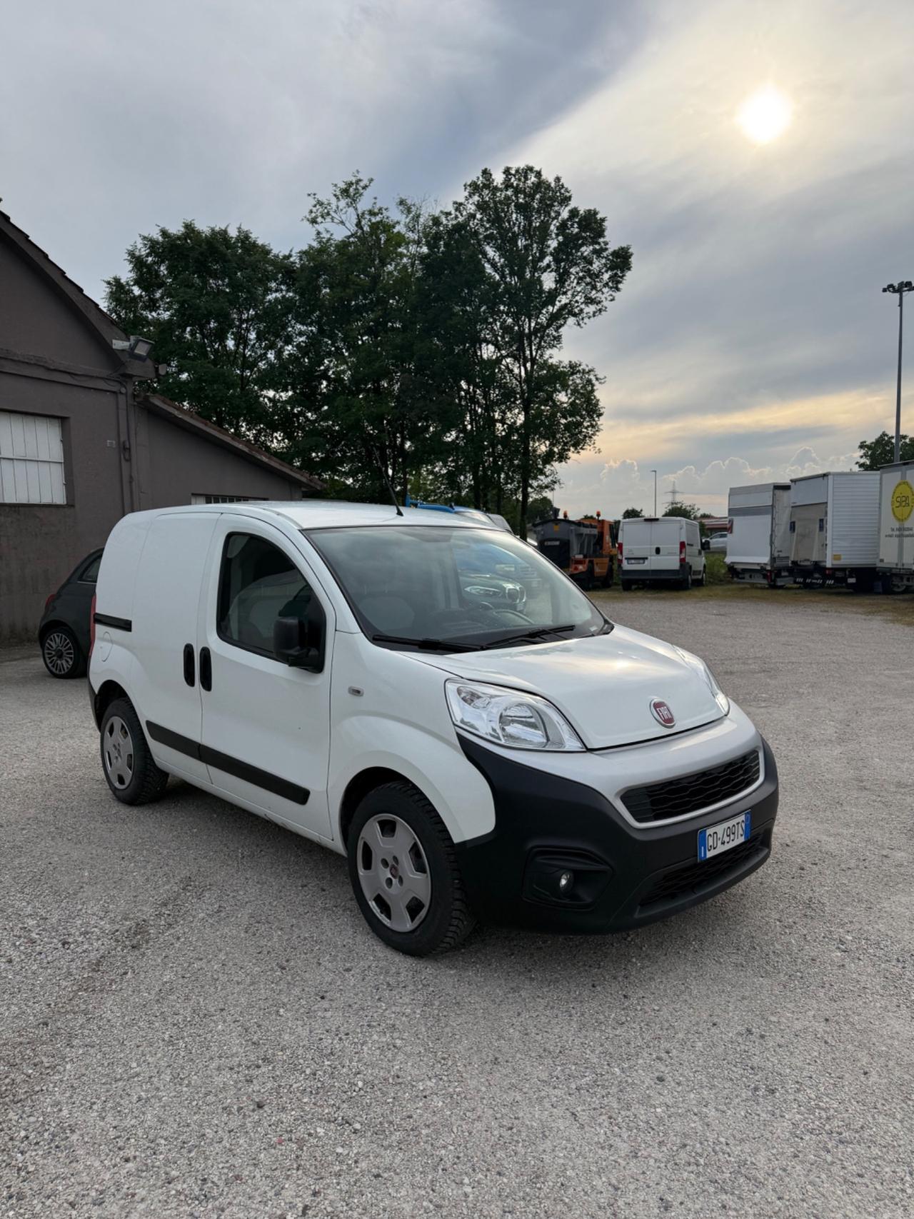 Autocarro Fiat Fiorino
