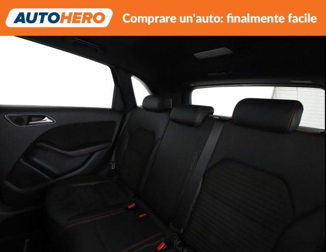 MERCEDES-BENZ B 180 d Automatic Premium