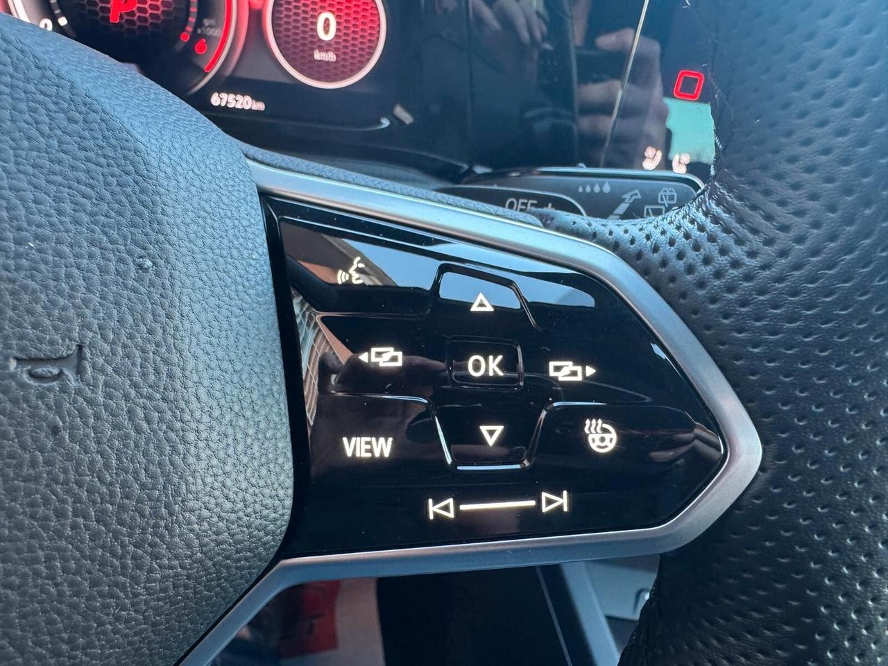 Volkswagen Golf 2.0 tdi GTD 200cv dsg TETTO PELLE IQ