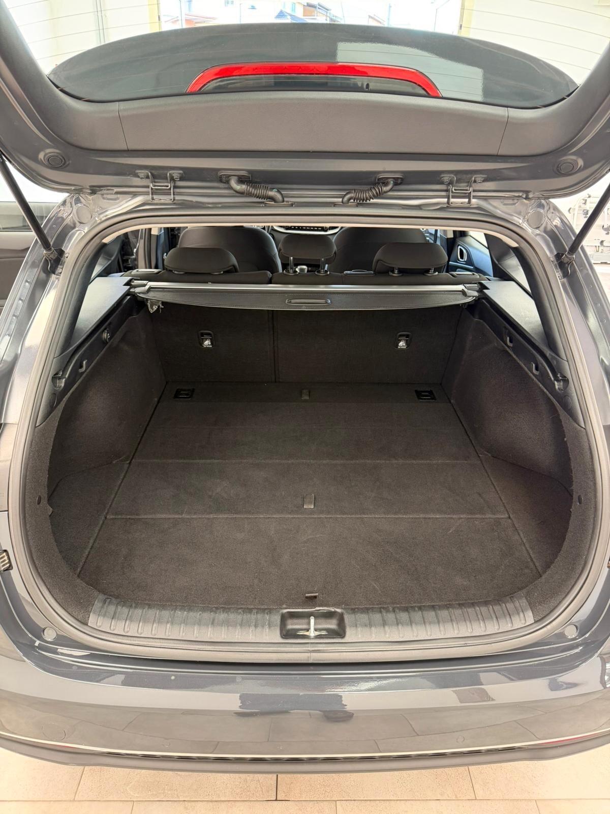 Kia Ceed Sportswagon 1.6 CRDi 136 CV MHEV DCT SW Business