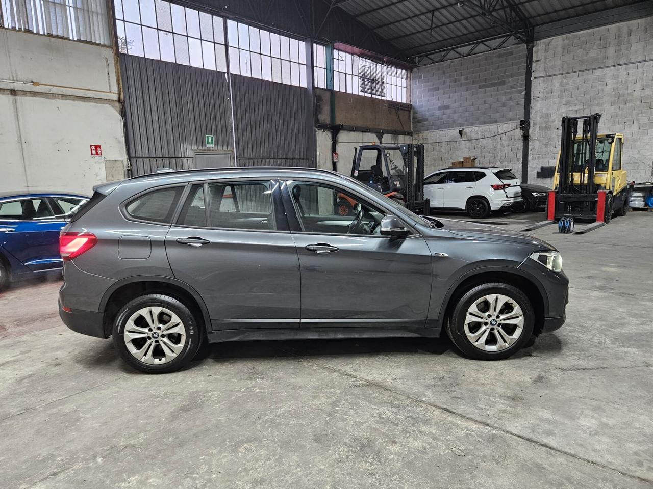 BMW X1 xdrive25e START - GUASTO AL MOTORE
