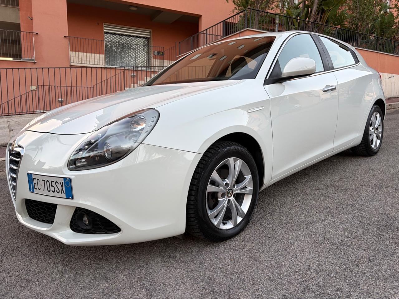 Alfa Romeo Giulietta 1.6 JTDm-2 105 CV Distinctive unico proprietario