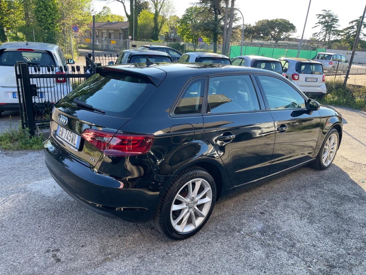 Audi A3 SPB 1.6 TDI clean diesel Ambition