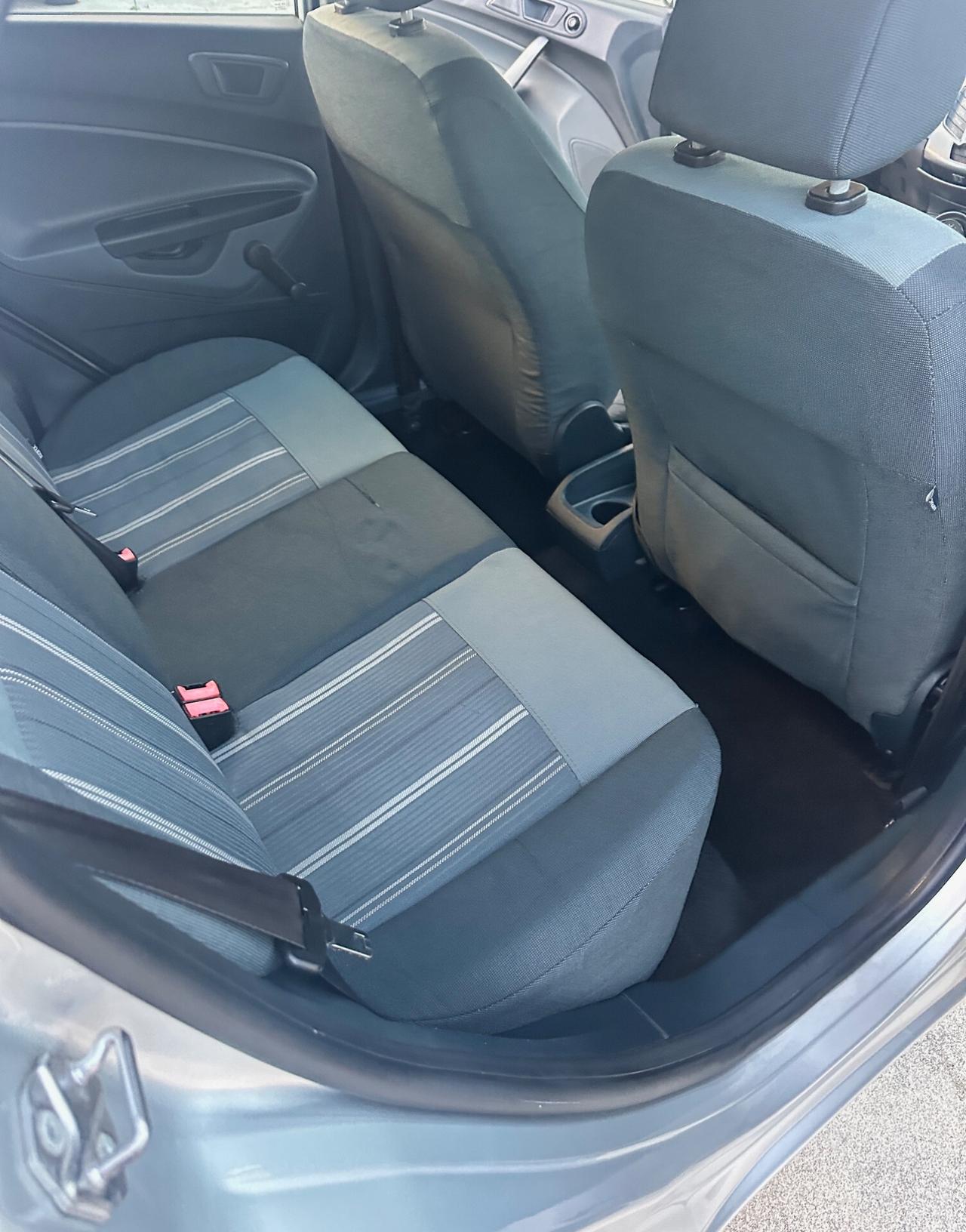 Ford Fiesta 1.2 BENZ 82 CV 5 porte Titanium