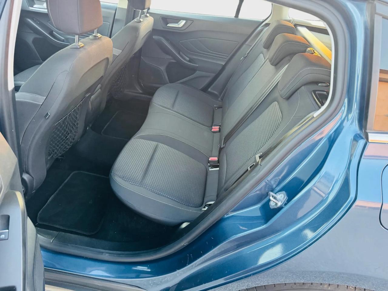 Ford Focus 1.5 EcoBlue business 2021 120.000km