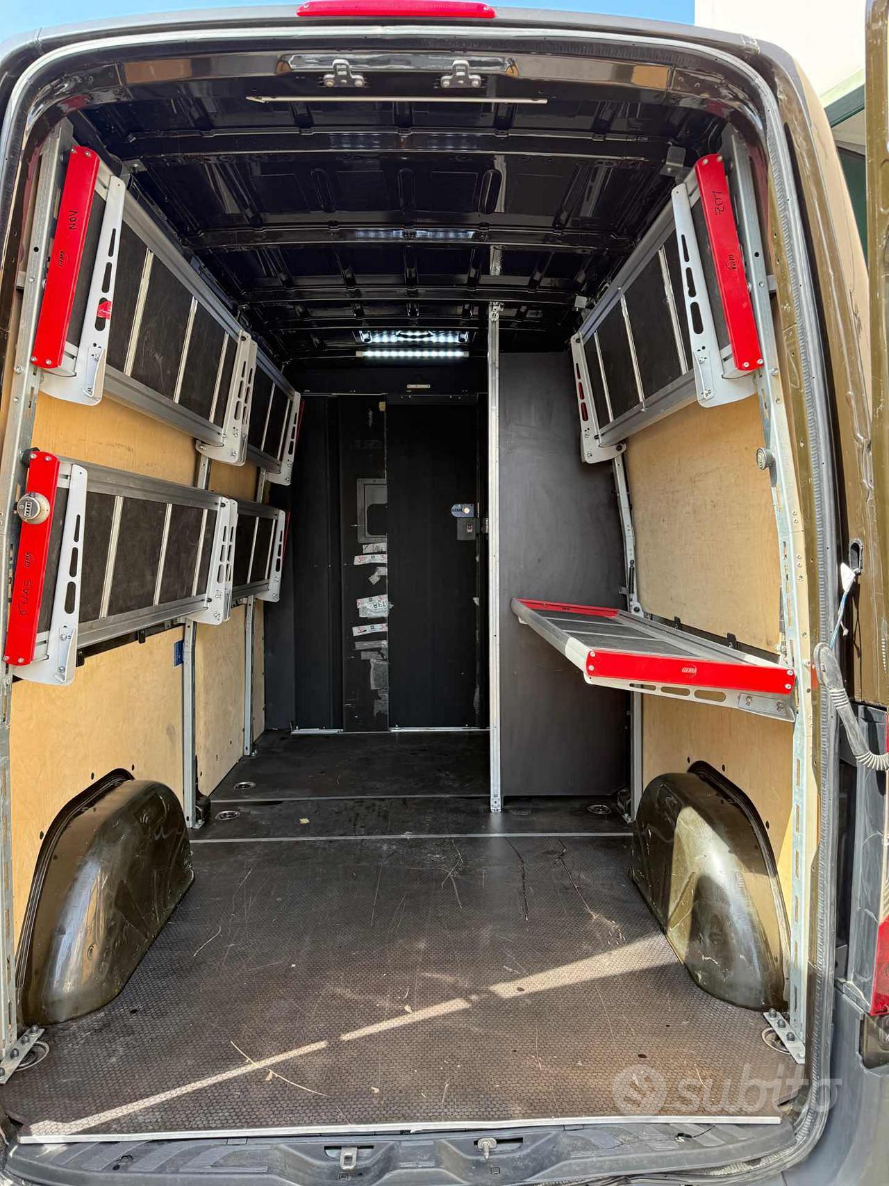 MERCEDES-BENZ Sprinter F39/33 311 CDI FWD TA Fur