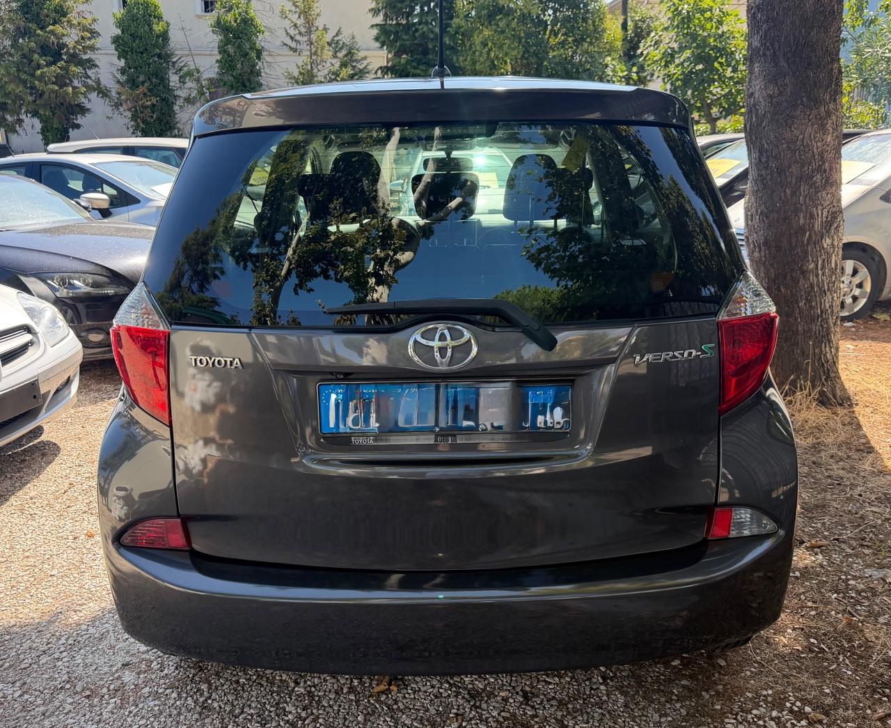 Toyota Verso-S 1.3 MT Active