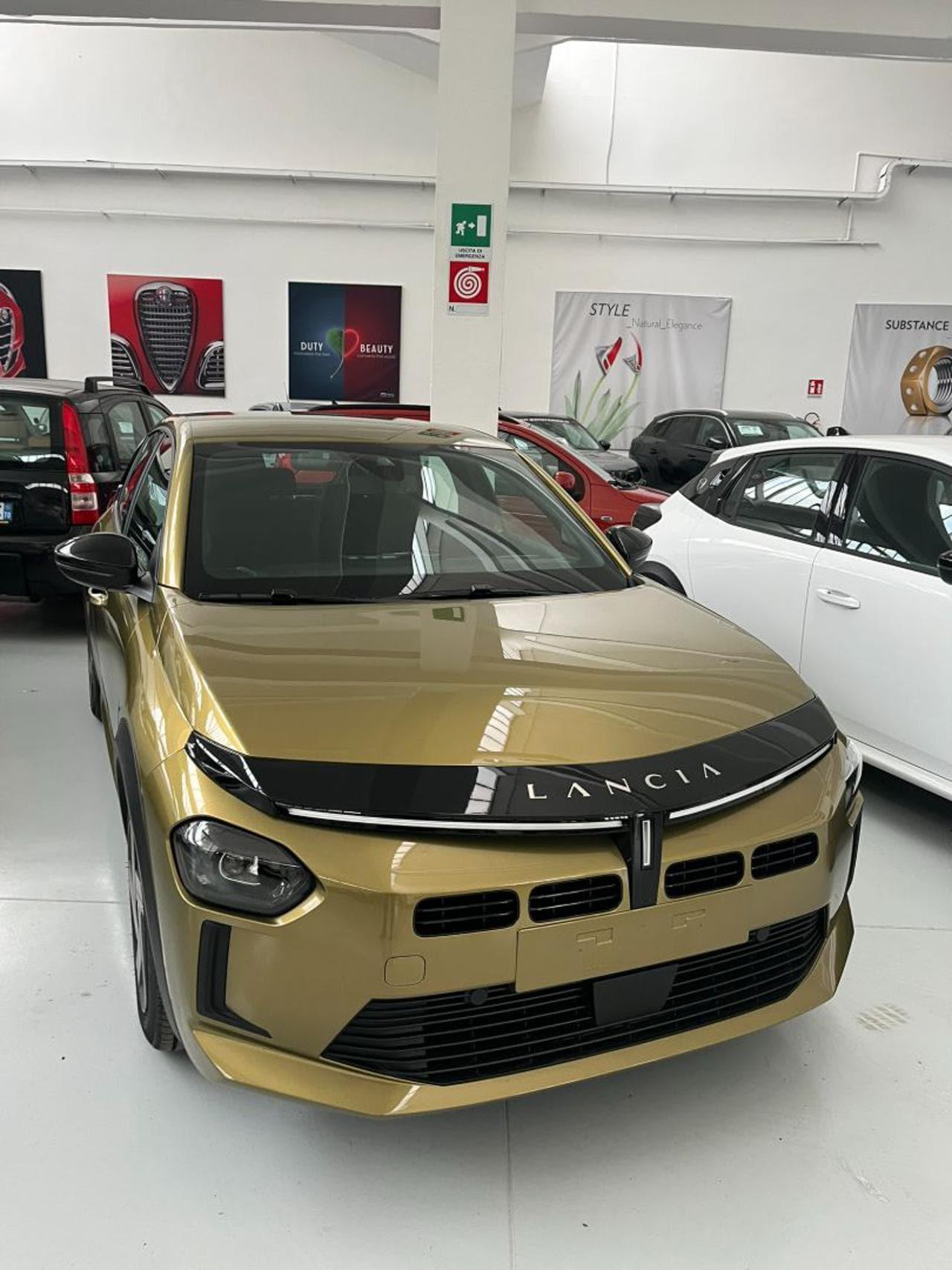 LANCIA Ypsilon 4ª serie Ypsilon Hybrid e-DCT