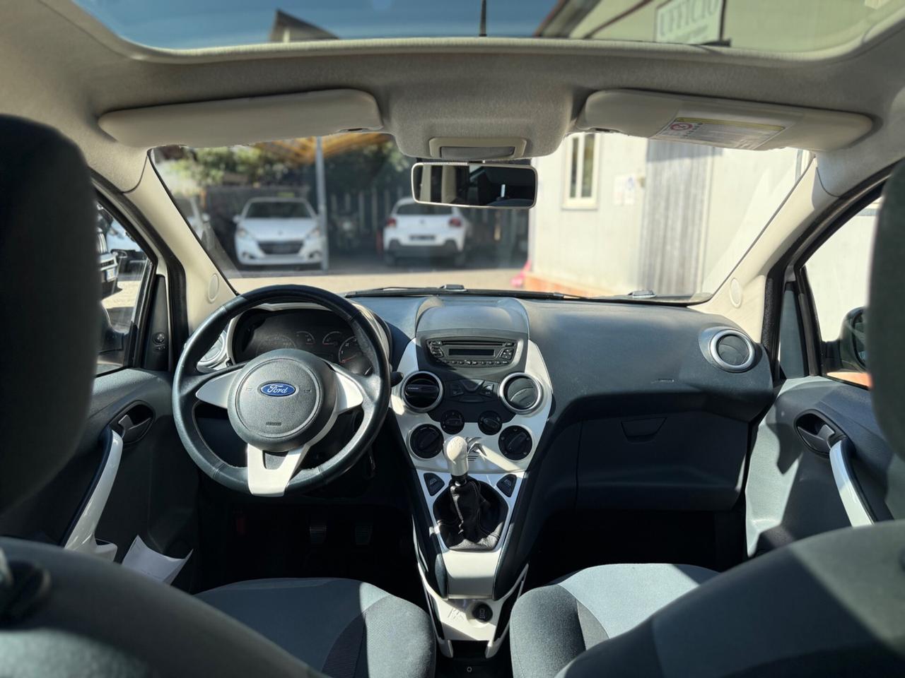 Ford Ka 1.2 8V 69CV Titanium KM CERTIF