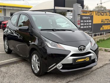 Toyota Aygo Connect 1.0 5 porte x-play + GARANTITA